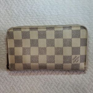 Louis Vuitton Damion Azure Zippy Wallet